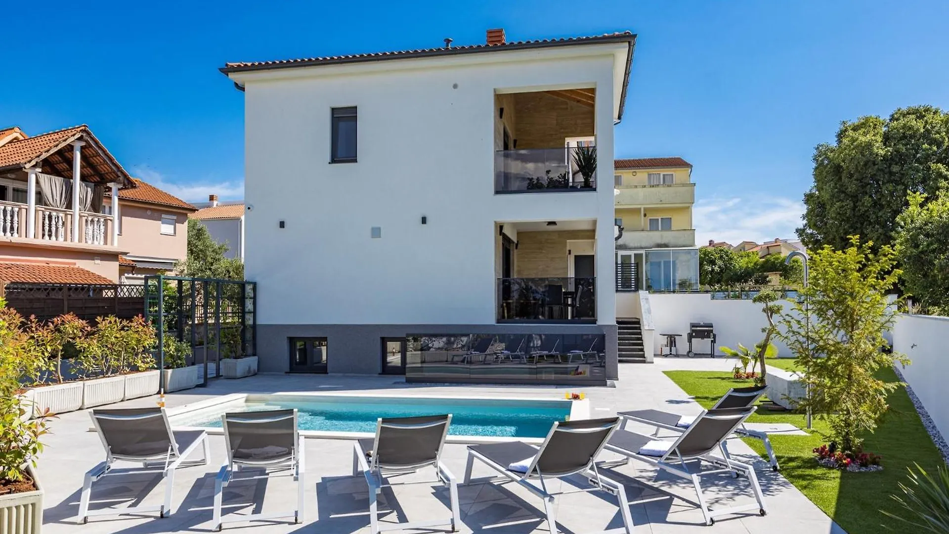 Beautiful Villa In Stinjan Near The Beach