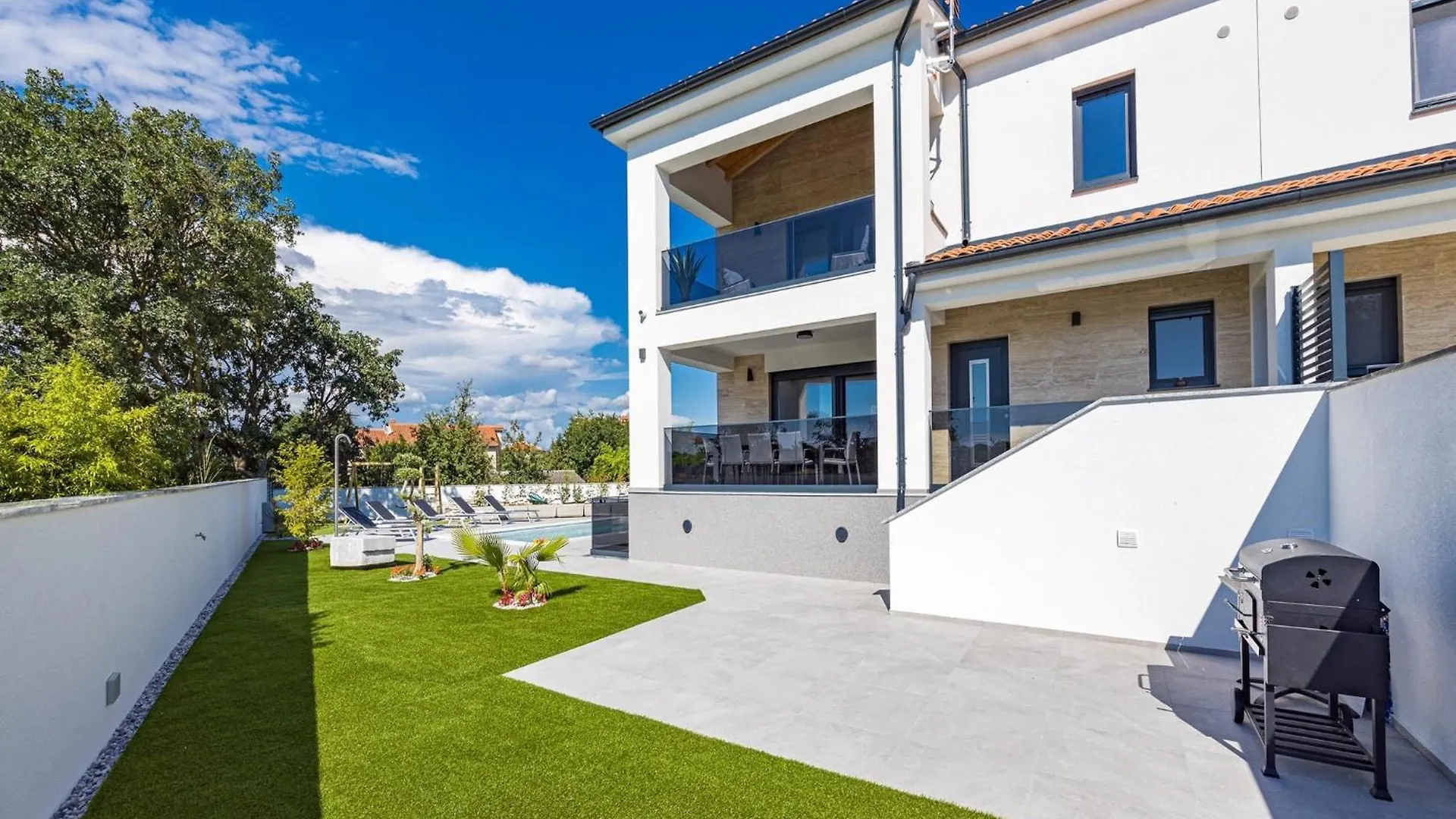 Beautiful Villa In Stinjan Near The Beach 0*,